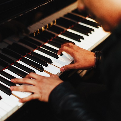 pianist for assemblies services for education music service